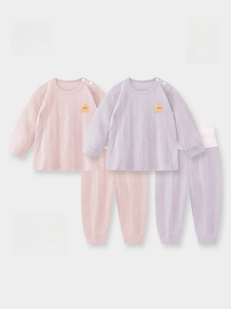 1歳 寝るときの冬服 どんなものいい？無反響素材で保温性も優れたセットアップがおすすめ！