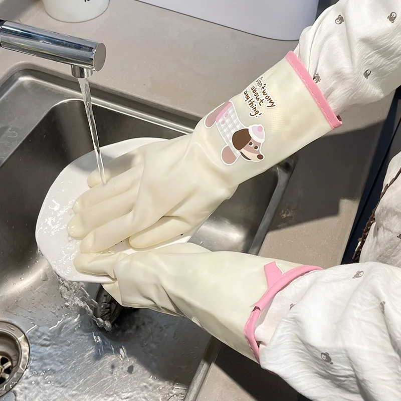 冬用耐久性防水手袋：厚手フリースライニングでキッチン作業中の手荒れを防ぐ
