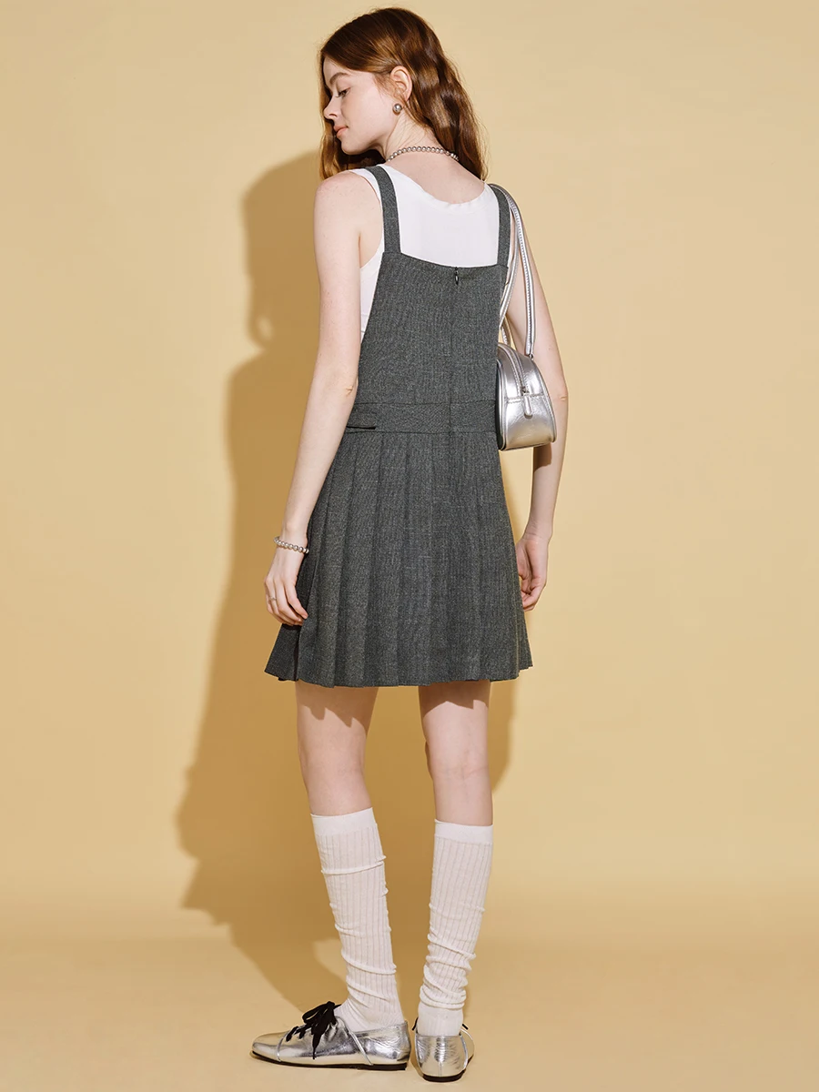 DESIGNER PLUS 学院風スカートの着丈はどのくらい？Aラインとショートプリーツの違いを解説