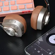 復古スタイルのワイヤレスヘッドフォン【Bluetooth・ENC通話ノイズキャンセリング】
