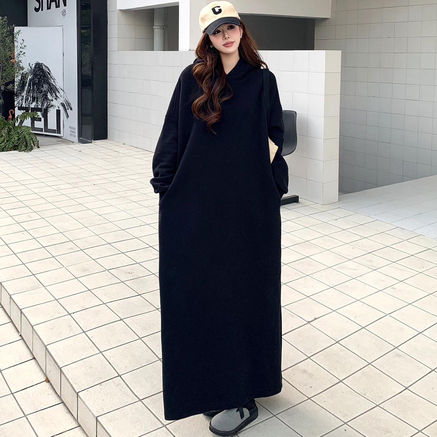 妊婦の冬、どんなワンピースが安心で暖かく過ごせるの？