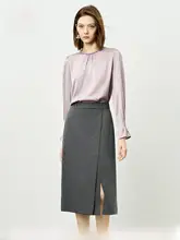 高級感あるシャツとスカートのコーディネート（セットアップ対応）