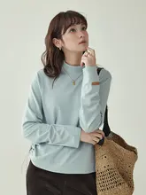 ブルーのハイネック長袖Tシャツ【サイドドローストリング・ゆったりフィット・秋用】
