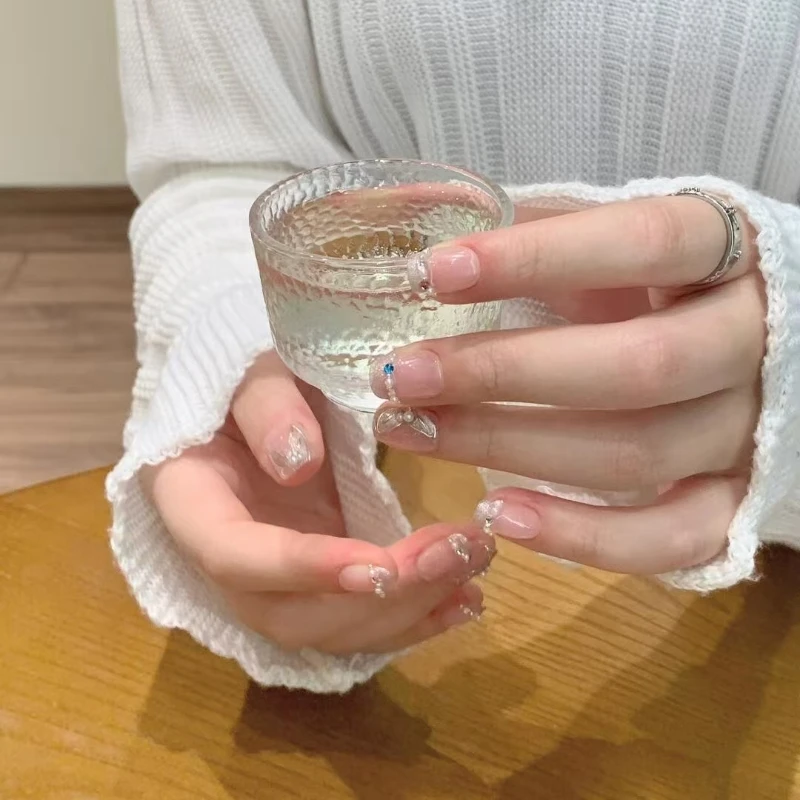 かっこいいおしゃれ大人の夏、フットネイルにどんなデザインがおすすめ？