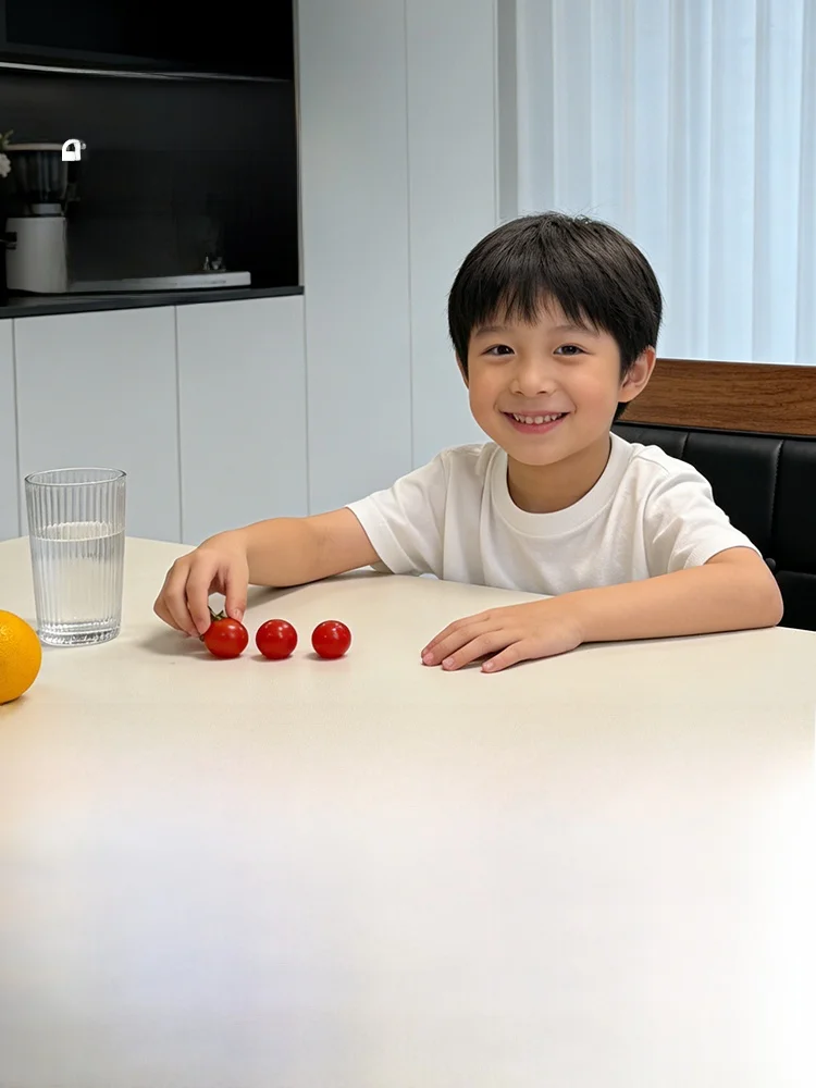 ダイニングテーブルラグの防水性能と実用性：BULULOMのPUマットが解決する日常の悩み