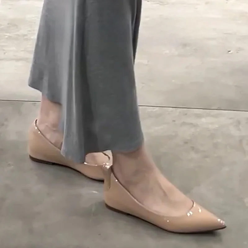 きれいめコーデに欠かせないパンプスは、どう選ぶ？