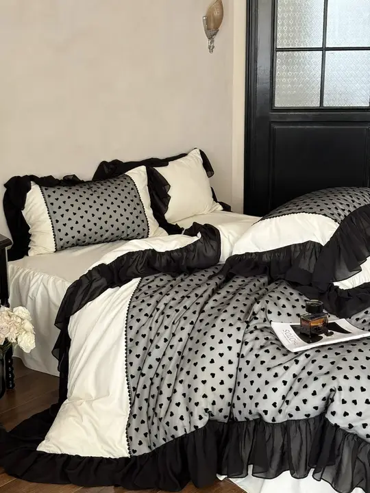 冬用 厚手プリンセススタイル 四点セット【100%コットン・ブラシ仕上げ・ハートレース付き・ベッドスカート・寝具】