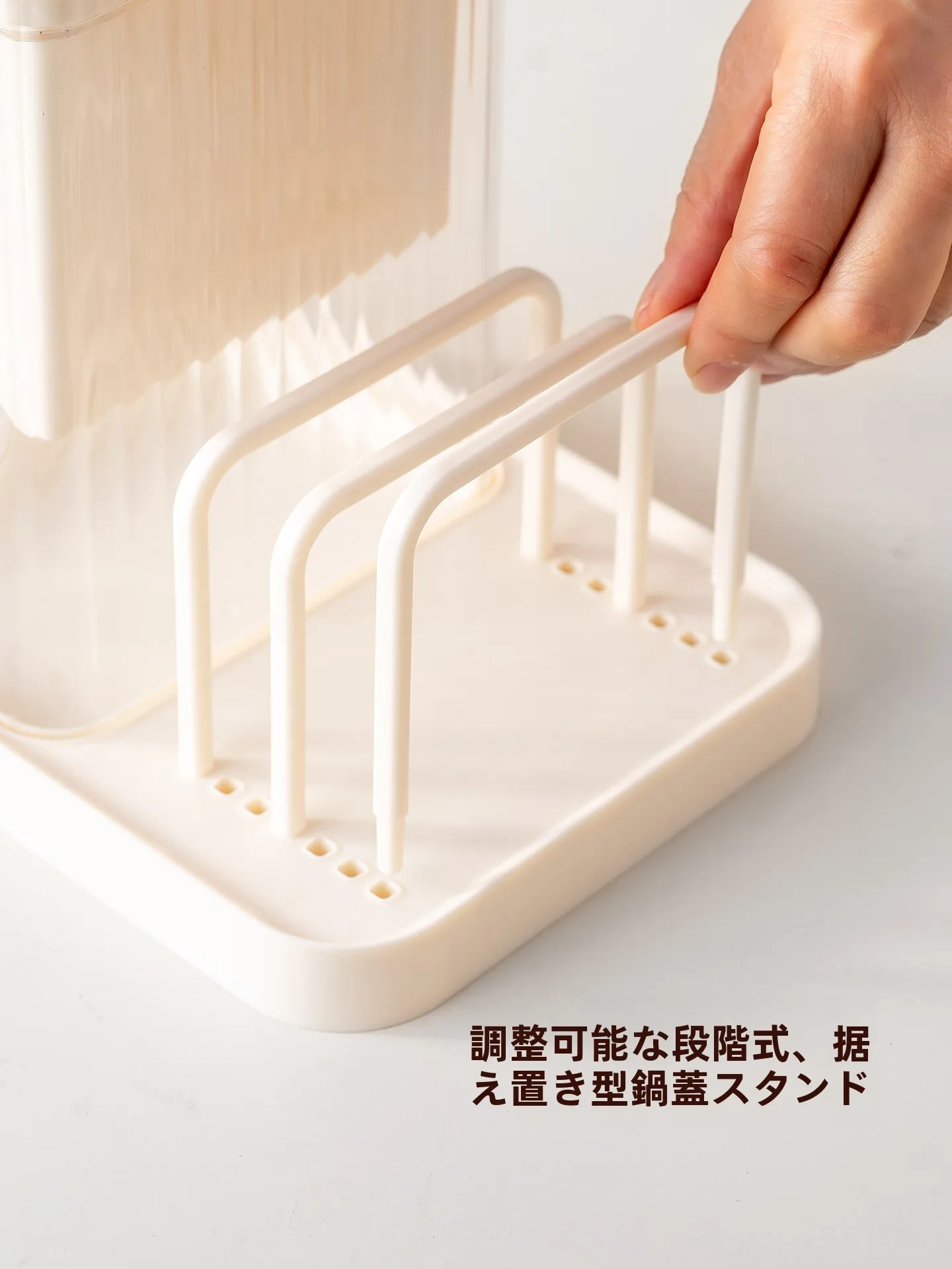 多機能ナイフスタンド＆鍋蓋＆まな板ラック：キャンプキッチン収納の効率化を実現