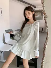 白色バタフライリボン付き長袖Tシャツ【秋用・薄手・ルーズフィット・紫外線対策】