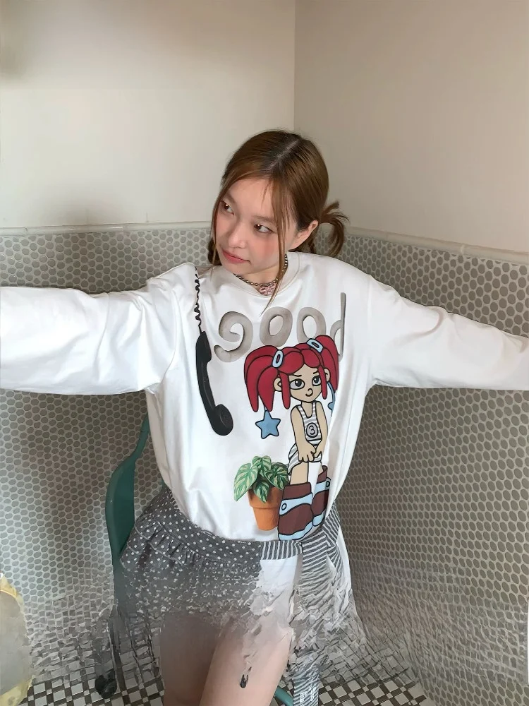 赤いアビーガールのコットン長袖Tシャツ【泥塑スタイル】とは？