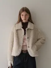 極上の柔らかさのフェイクラムファーコート【厚手・オープンフロント・女性用】