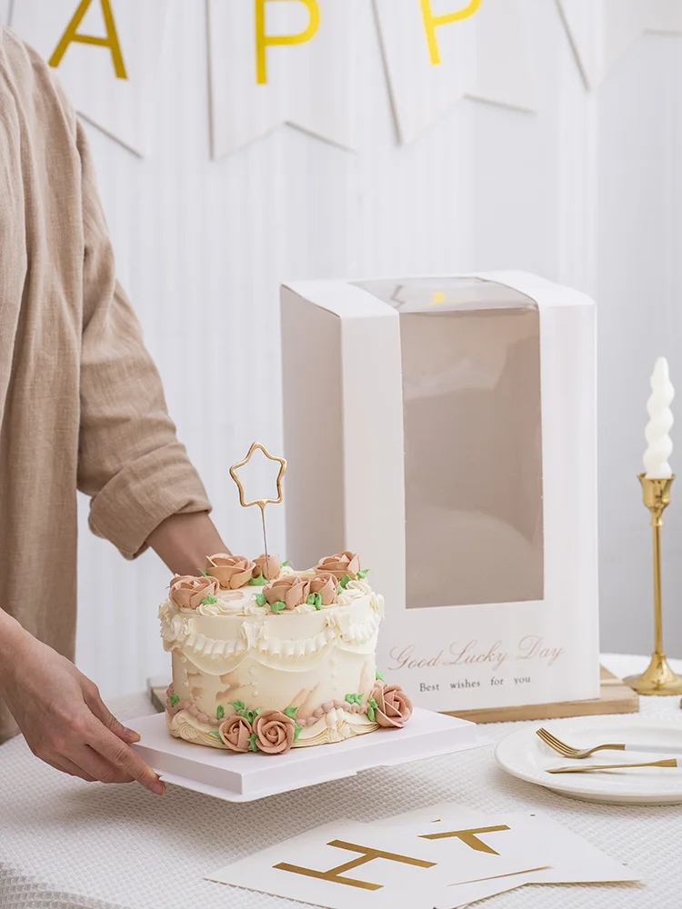 6寸三段構造加高ムースケーキ用ボックス：4000円誕生日プレゼントとしての実用性と選定基準