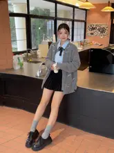 秋用大きいサイズのレディースアンサンブル【ニットカーディガン・ブラックのプリーツスカート・スタイリッシュデザイン】（セットアップ対応）