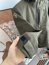 全圧接着の防水仕様！秋冬用アウトドア防風フード付きジャケット