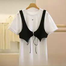 デザイン性の高い立体的な蝶モチーフのラウンドネックゆったりTシャツ（セットアップ対応）