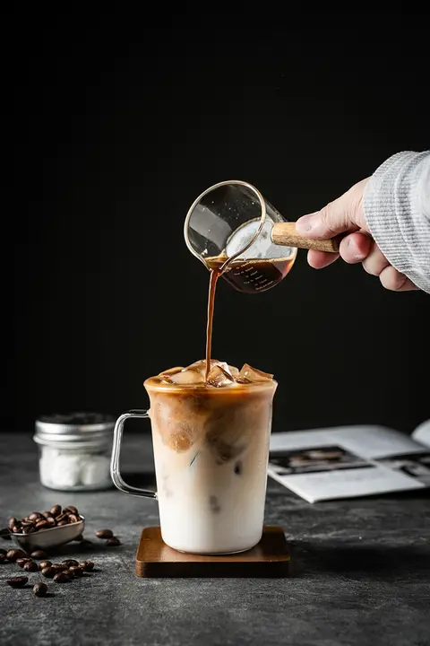耐熱性のグラス コーヒーカップ【持ち手付き・シンプルデザイン・高硼珪酸ガラス製】