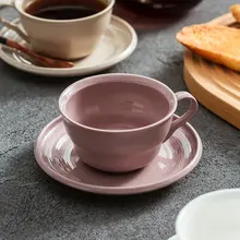 洗練されたデザインの陶器製マグカップ【個人用・カフェスタイル】