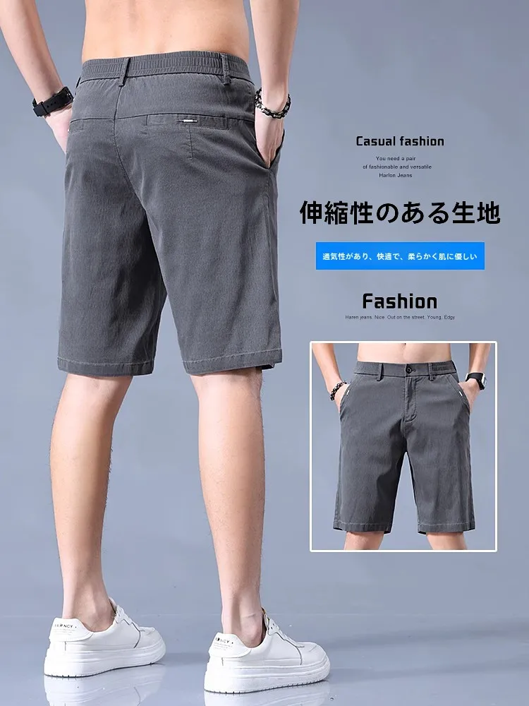 グレーコーデ メンズ   夏に着るなら、この1着が救う理由は？