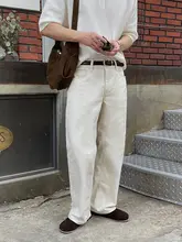 ストレートフィットのデニムパンツ【メンズ・クラシックデザイン・カジュアル】