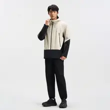 Xtep フード付きスポーツジャケット【秋用・トレーニングデザイン・防寒タイプ】