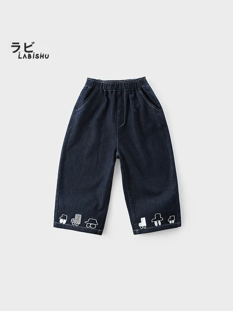 40代の女性が選ぶべきデニムパンツは？Dungareeとギャルパンツの違いを知れば、夏のカジュアルスタイルが変わる