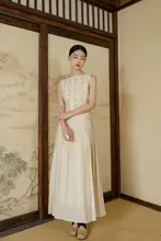 涼しさと軽やかさを兼ね備えたデザイン感のあるワンピース【タンスリーフ、ゆったりとしたシルエット・プリーツスカート】