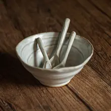 素焼きのレトロな白色陶器製コーヒースプーン【個性的なデザイン】