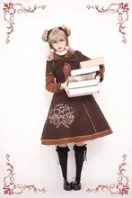 草莓巫女デザインの刺繍入りウールコート【秋冬用・ロリータスタイル・クマ柄】