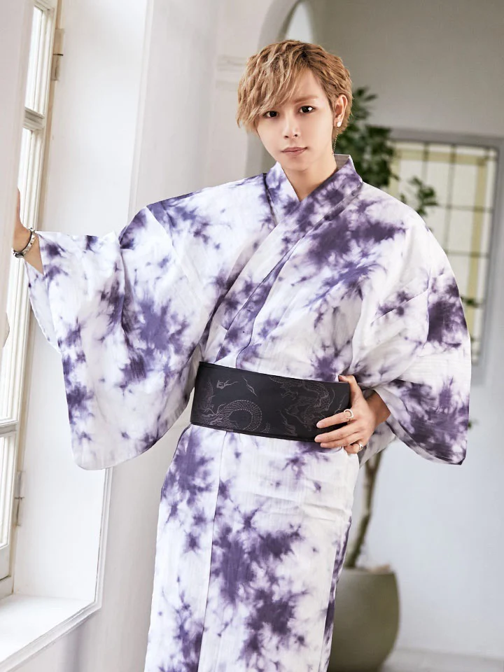 地雷系男子服とは？伝統とカジュアルが融合した1着で、なぜ今、注目されているのか？
