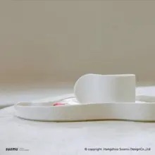 オリジナルデザインの曲線マット陶器トレイ【インテリア装飾用】