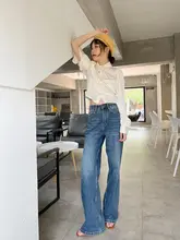 レトロデザインのハイウエストデニムパンツ【環境に優しいウォッシュ・ワイドレッグ・フレア】
