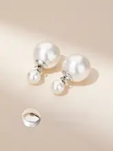 個性的なデザインのパールイヤリング【上品で美しい】