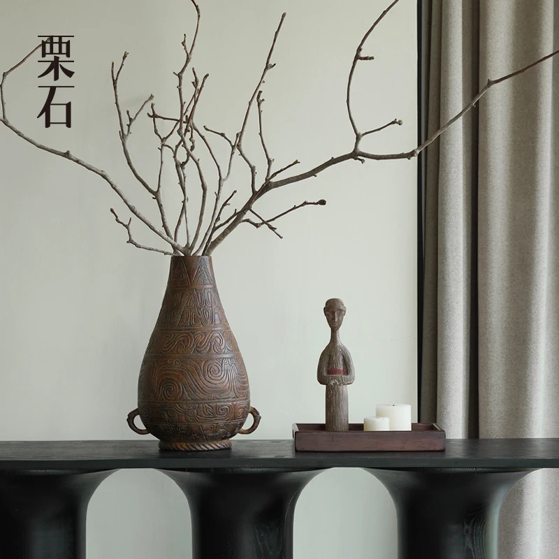 素敵な花瓶を選ぶには？新中式の青銅器風アート花瓶が、和室からオフィスまで彩る理由