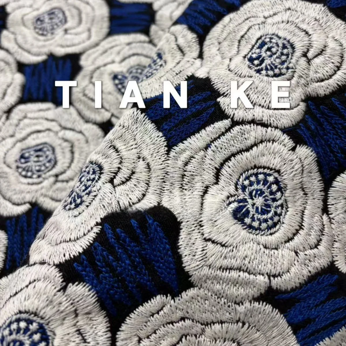 日本風刺繍生地【現貨・多用途】：プロデザイナーが選ぶ秋冬シーズンの専門用途素材