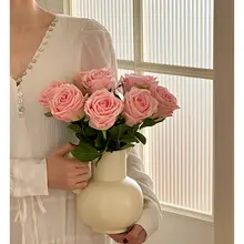 高級感漂う保湿手触りのバラ造花【インテリア装飾・DIY花束・撮影用小物】