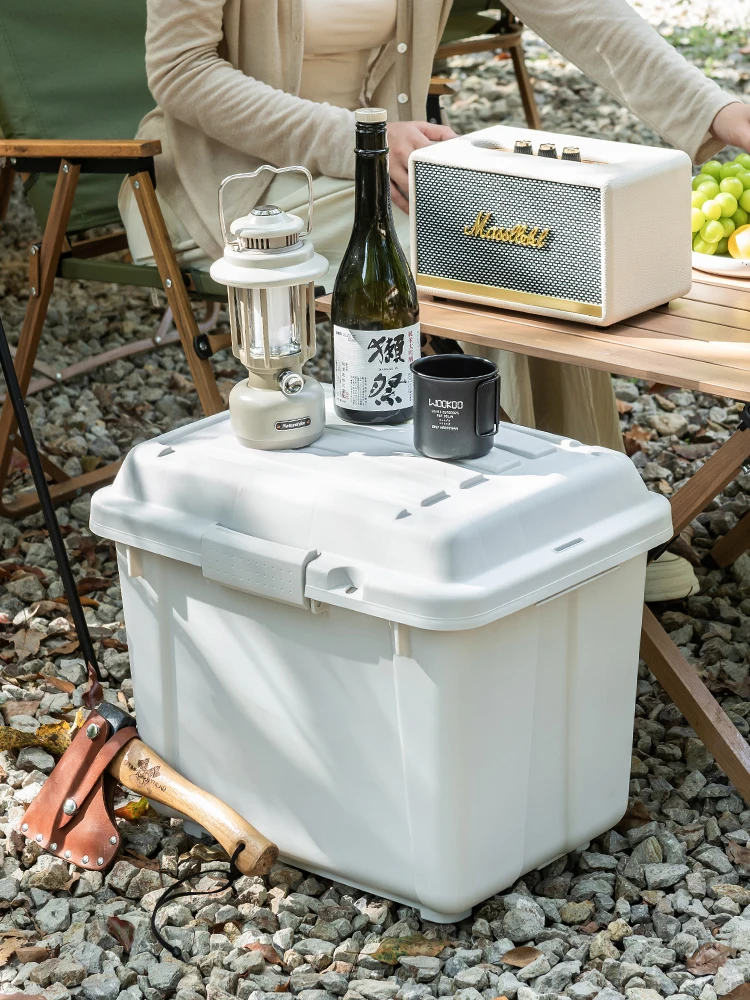 キャンプトランクカーゴ 84L 大容量収納ボックスの実用性と使い方