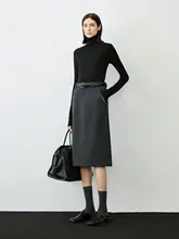 蝶之河 Biella120s 超細水洗羊毛無縫タートルネックニット