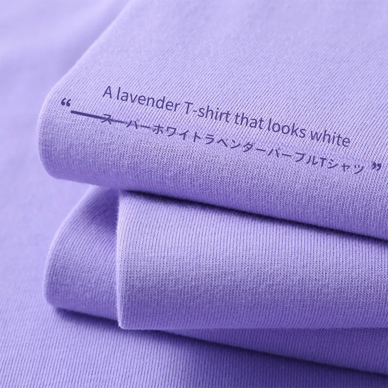 「Tシャツとスカーフ」を組み合わせるなら、どう選ぶべき？