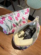 おしゃれなチューリップデザインの化粧ポーチ【携帯用・旅行用・収納バッグ】