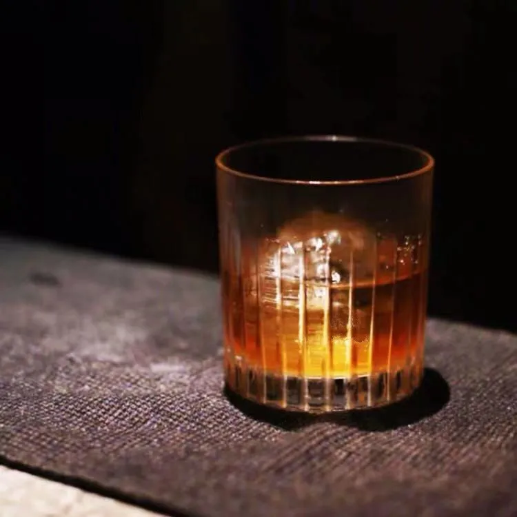 ストローカップを選ぶときに迷うのは、本当に「何を飲むか」なのか？