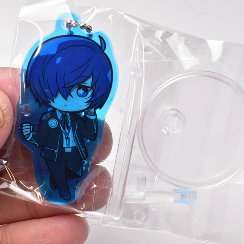 女神転生P3 誕生日用キャラクターアクリルスタンド【エギス・トラオウマル】とは？コラボ限定アイテムのデザインと実用性を解説