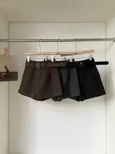 高腰デザインのAラインカジュアルショートパンツ【レディース・皮ベルト付き・冬用・ワイドレッグ】（セットアップ対応）