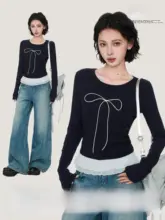 深青色レーストリムリボン付き長袖Tシャツ【春用・タイトフィット・重ね着対応】