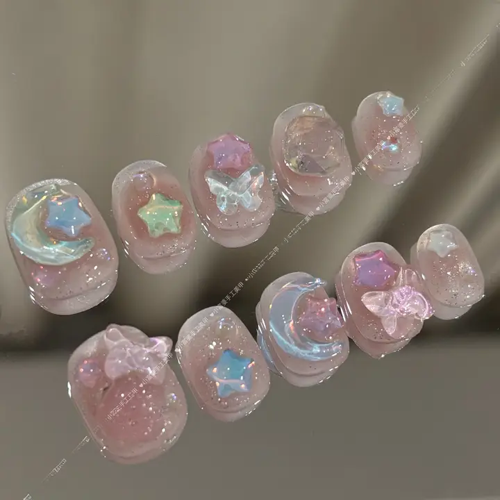 春夏向け 魅力的なカラフルデザイン 手作りネイル【学生向け・多様なスタイル】（セットアップ対応）
