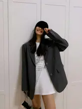 都会的で機能的！後ろスリット入りジャケット【女性用・カジュアル・上質感】