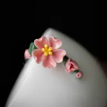 羊脂玉の花デザインカップ【高級手作り・白磁製・ティーコース用】