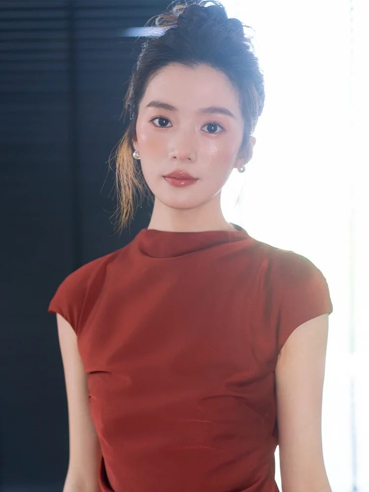 プロポーズに着る華やかな赤いドレス：中式風の新婦用ドレスの実用性とシーン別対応