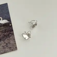 おしゃれなバタフライクリップイヤリング【穴あけ不要・高級感のあるデザイン】