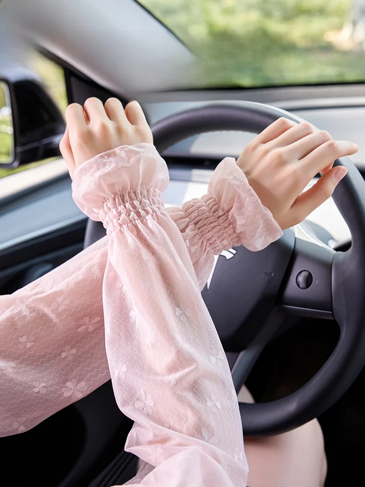 レースデザインのUVカットアームカバー：女性向け夏のアウトドアで効果的な防護を実現