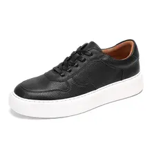 スタイリッシュなカジュアルシューズ【本革・快適・ローカット・ホワイト】